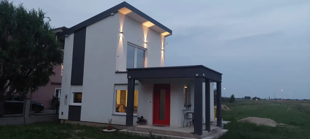 Referenca: Okuje, Hrastik (Velika Gorica)