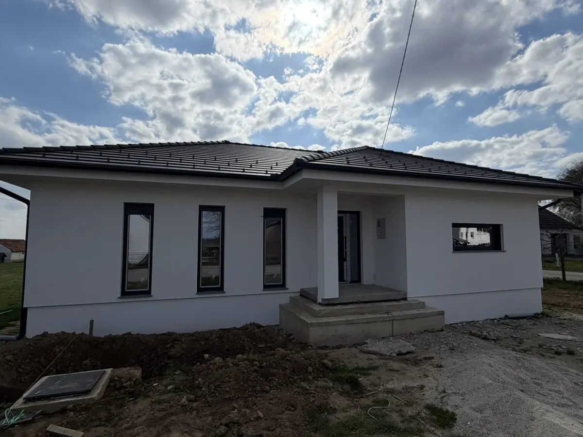 Referenca: Novo selo Rok